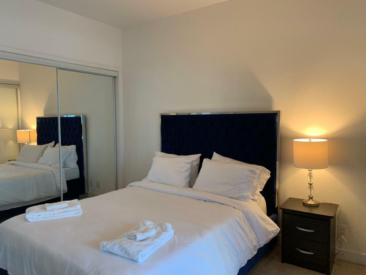 Aaira Suites Торонто Экстерьер фото