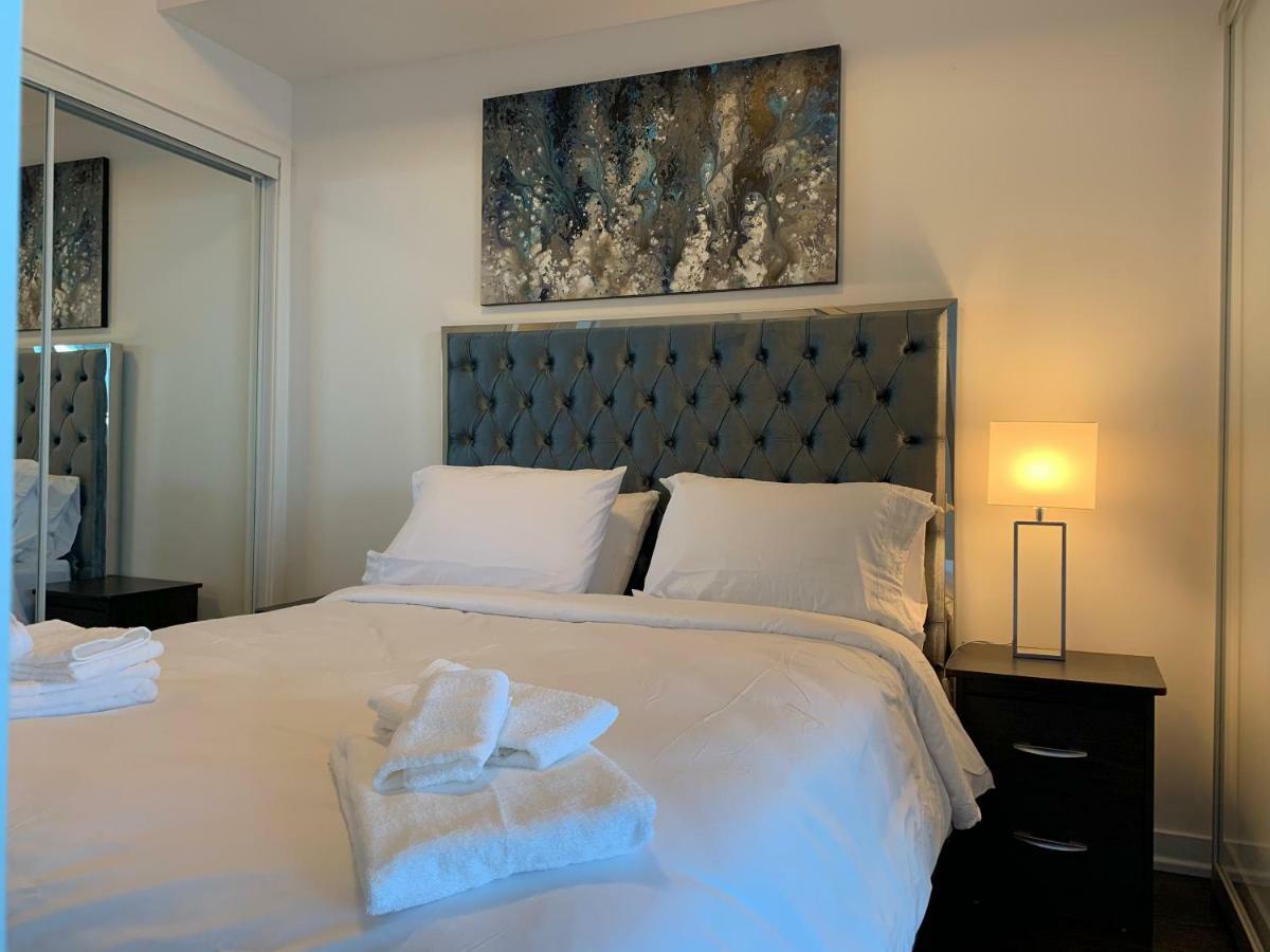 Aaira Suites Торонто Экстерьер фото