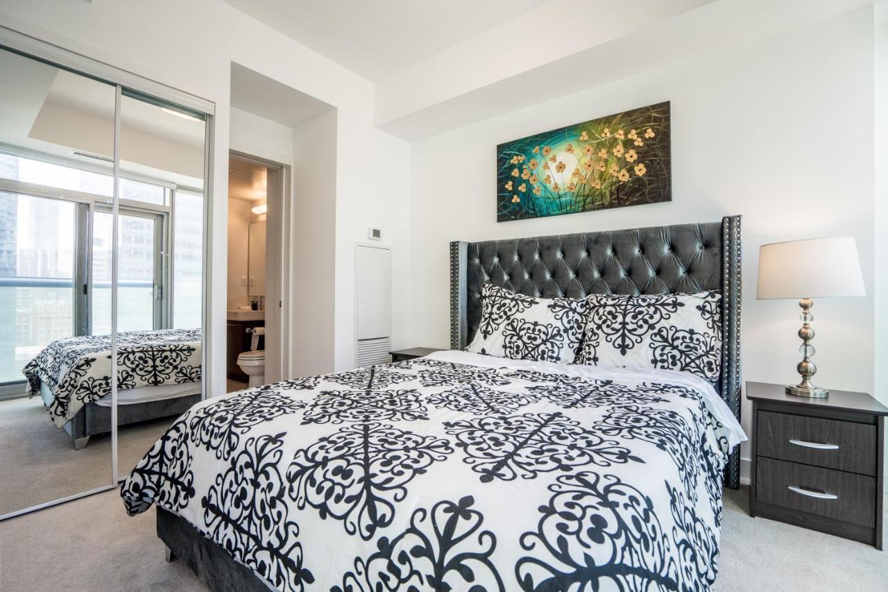 Aaira Suites Торонто Экстерьер фото